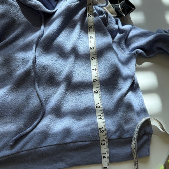 ALO Yoga Getaway Cropped Hoodie Periwinkle Blue Soft - Picture 11 of 11